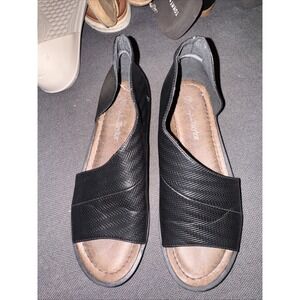 Sofia Taylor Women's Flats Size 6 1/2 Shoes